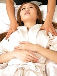 A butler makes Hibiki Ohtsuki wet