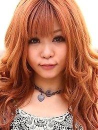 Sarina Tsubaki flashing her tities
