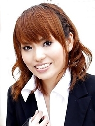 Yui Shimizu getting ready for sex