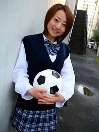 Yu Shirogan gets her undies caught