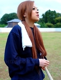 An Umemiya gives hot head outdoor