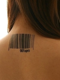 Wonderful Hitomi Yoshino posing