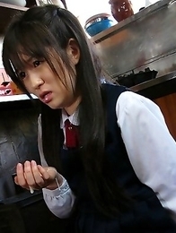 Ai Uehara gets cum in her mouth