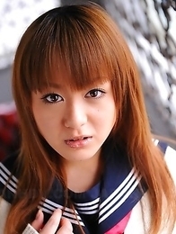 Rui Natsukawa showing off her body