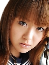 Rui Natsukawa showing off her body