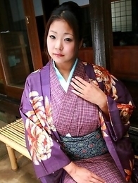 Hot gal showing her wonderful twat