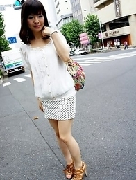 Hot wifey Ayu Kawashima shows off