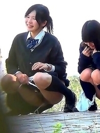 Japanese Piss Fetish Videos - Girls Pissing - Splash And Dash