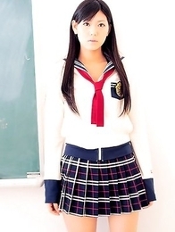 Saemi Shinohara looks amazing in school uniform and socks