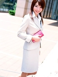 Kaori Manabe is a true fashion model no matter what wears