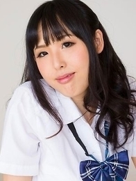 Sexy schoolgirl Natsuki Yokoyama wears pantyhose in a hot thighjob gallery