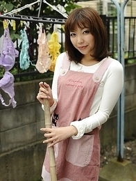 Juri Kitahara shows round boobs and spreads