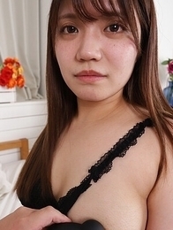 Kaede Mochizuki comes back to fuck a professional adult actor