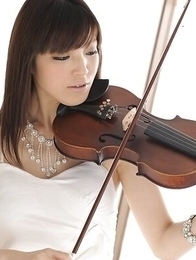 Sexy Yuria Tominaga is violonnist and slut