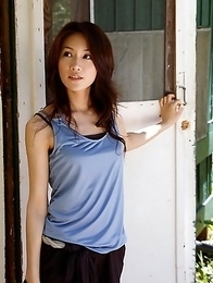 Sayaka Yamaguchi is simply amazing while enjoying summer