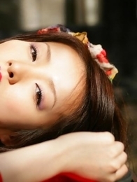 Saki Seto takes geisha outfit off and shows leering curves